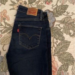 Levis jeans